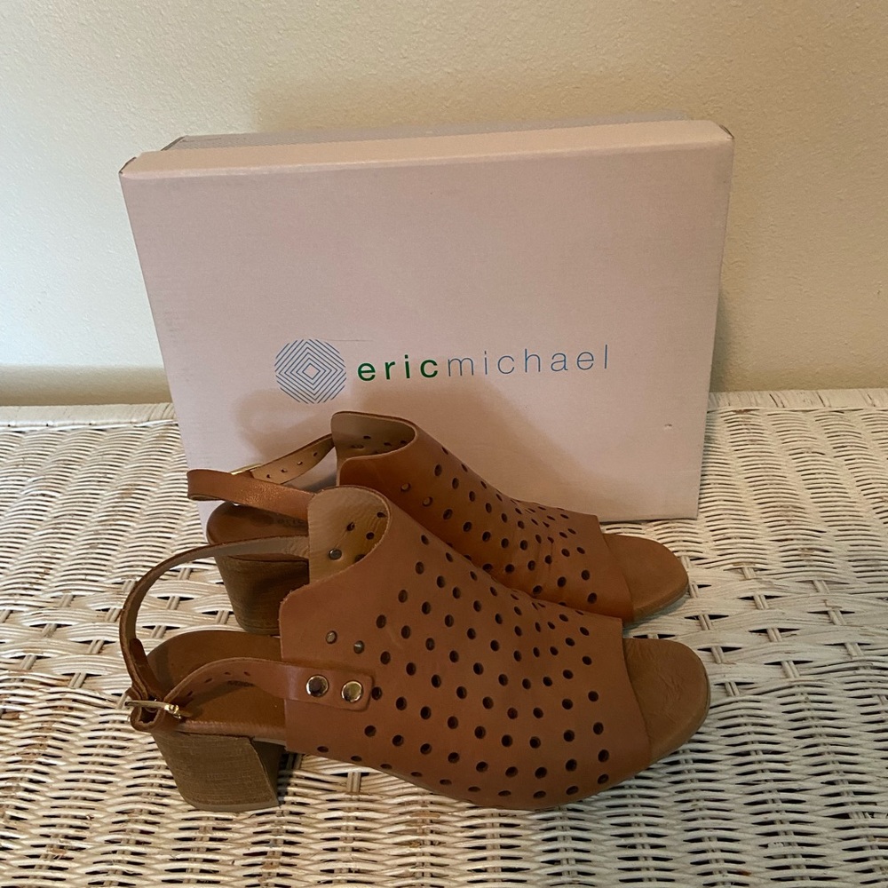 Ladies Tan Leather Block Sandals - Picture 5 of 8
